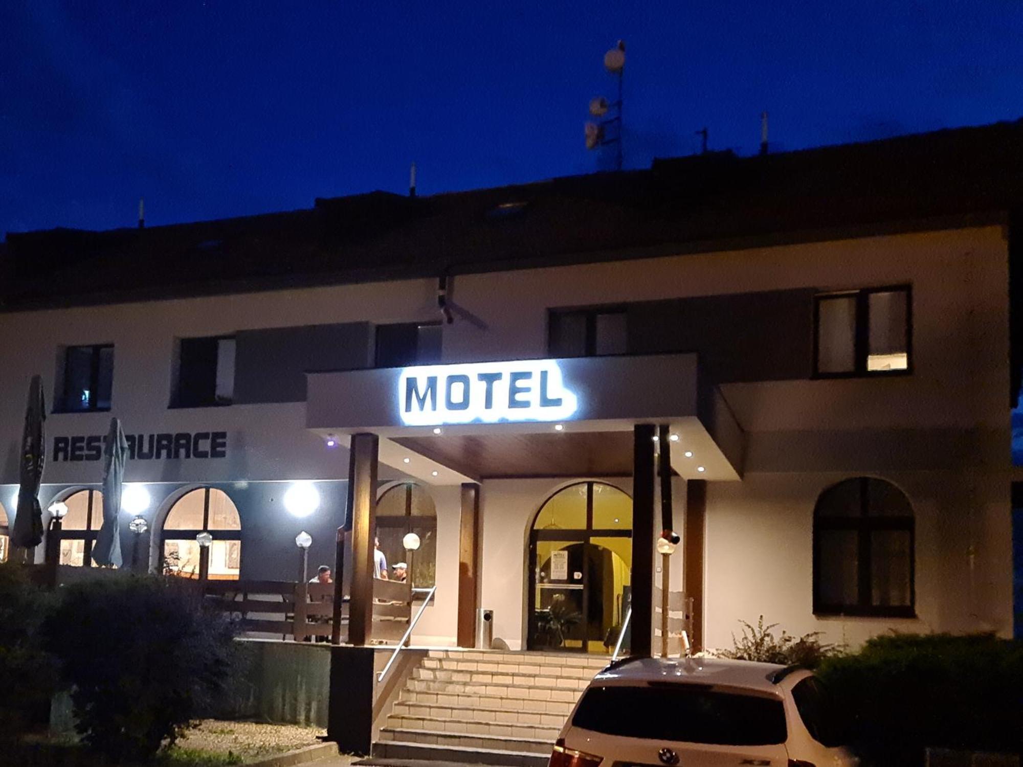 Motel Tosanovice Dolni Tosanovice Eksteriør bilde